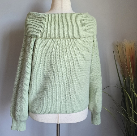 525 America New Marisa Green Relaxed Off Shoulder Pullover Sweater SZ Large - Picture 9 of 15